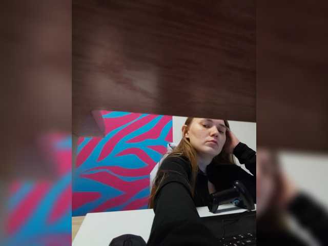 Kisa75 live cam on BongaCams