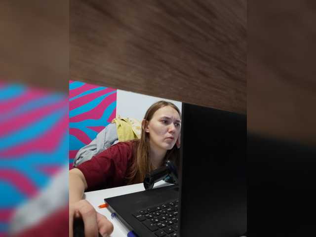 Kisa75, live now on BongaCams