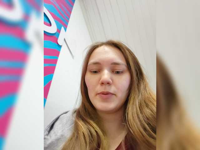 Kisa75, en directo ahora en BongaCams