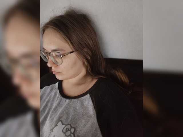 Kisa75 live cam on BongaCams
