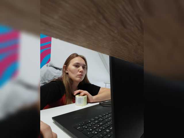 Kisa75 live cam on BongaCams