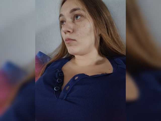 Kisa75 live cam on BongaCams