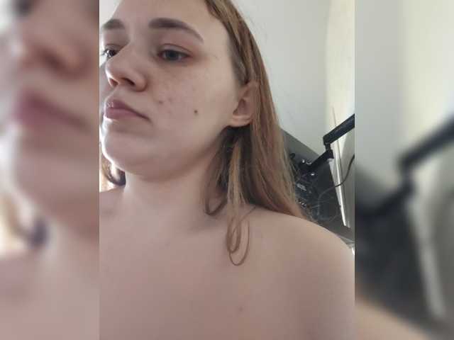 Kisa75 live cam on BongaCams