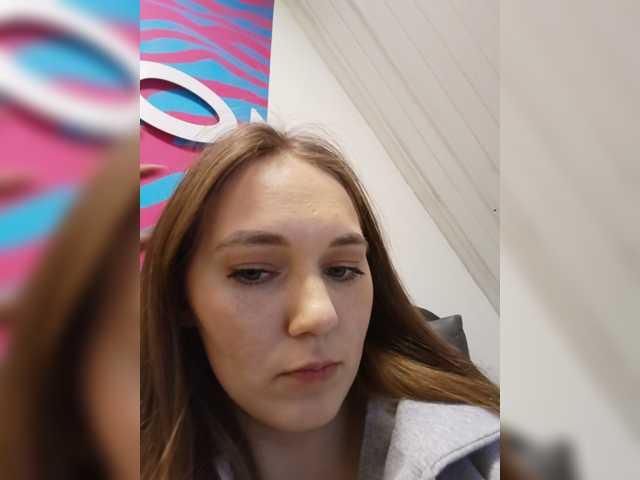 Kisa75 live cam on BongaCams