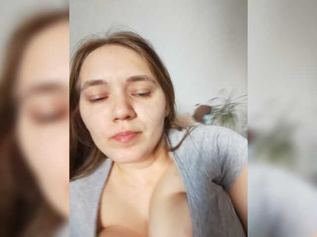 Kisa75, en vivo ahora en BongaCams