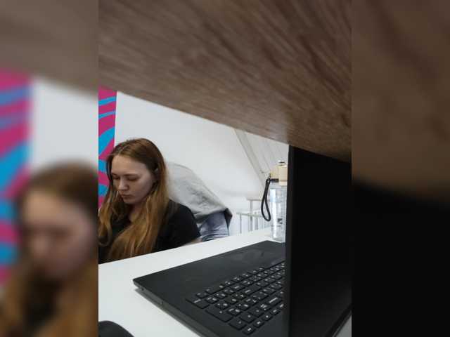 Kisa75, en directo ahora en BongaCams