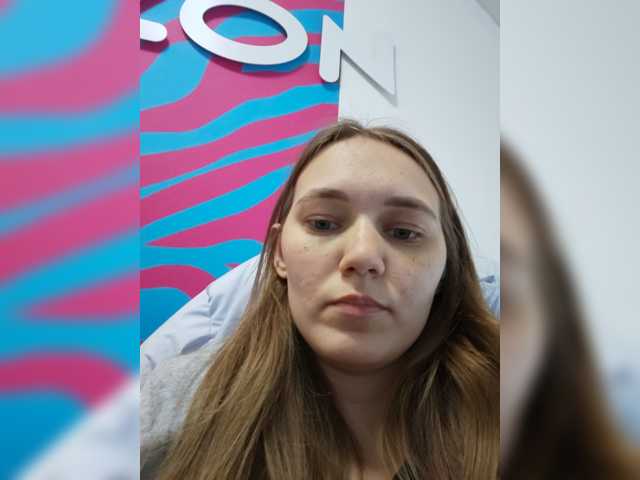 Kisa75 live cam on BongaCams