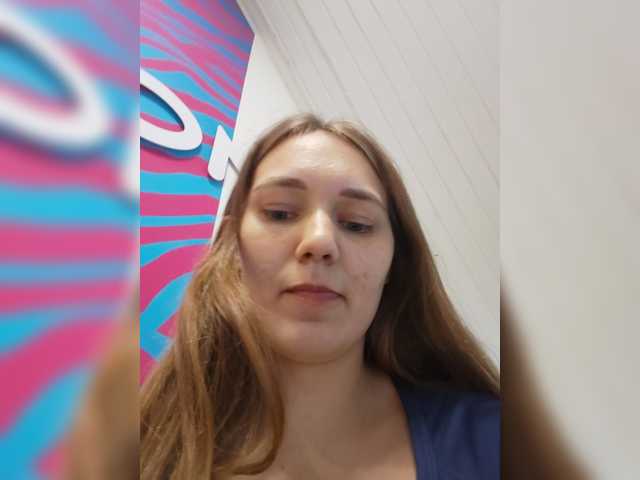 Kisa75 live cam on BongaCams