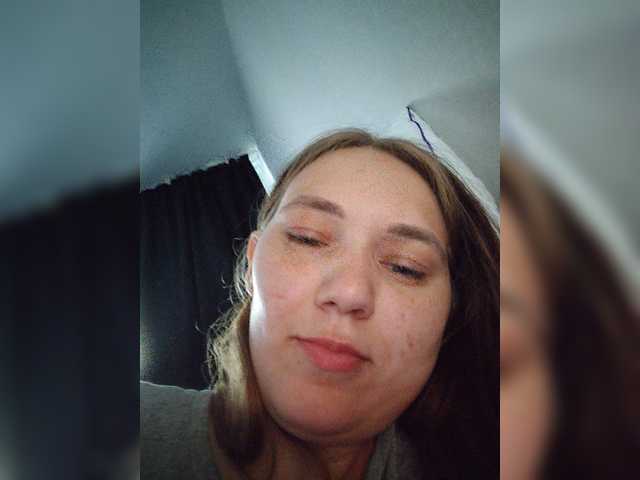 Kisa75 live cam on BongaCams