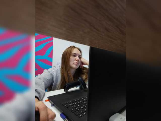 Kisa75, live now on BongaCams