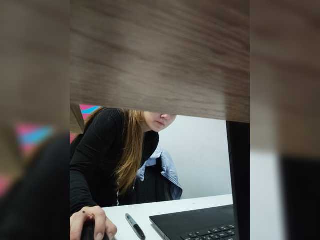 Kisa75 live cam on BongaCams