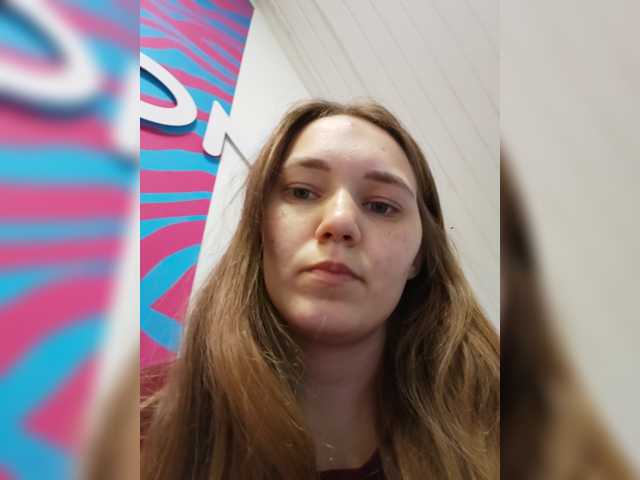 Kisa75, en directo ahora en BongaCams