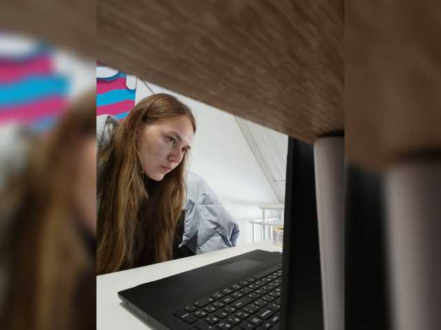 Kisa75 live cam on BongaCams