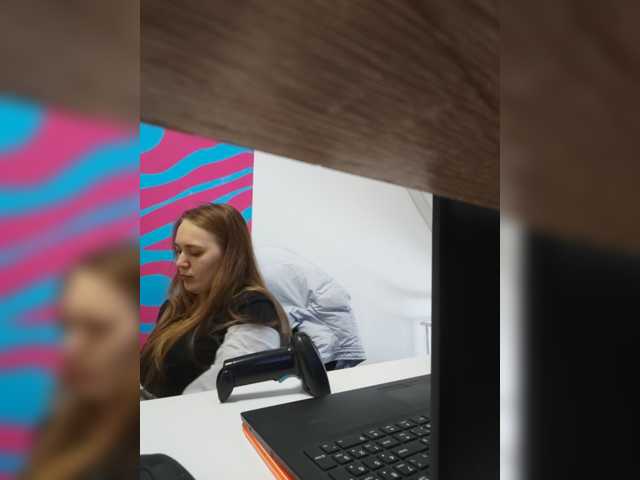 Kisa75, en directo ahora en BongaCams