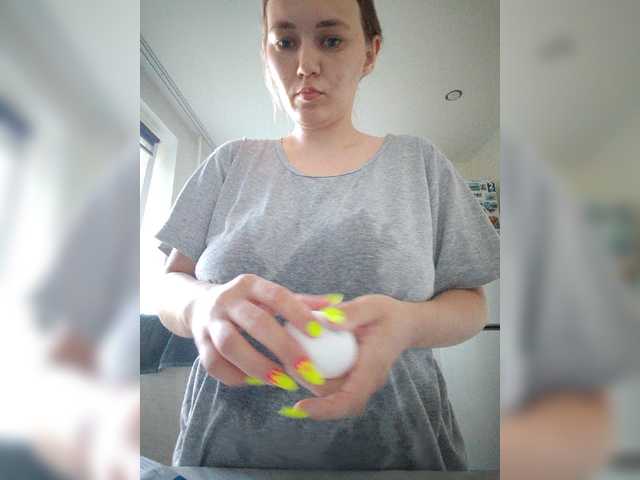 Kisa75 live cam on BongaCams