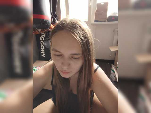 Kisa75 live cam on BongaCams