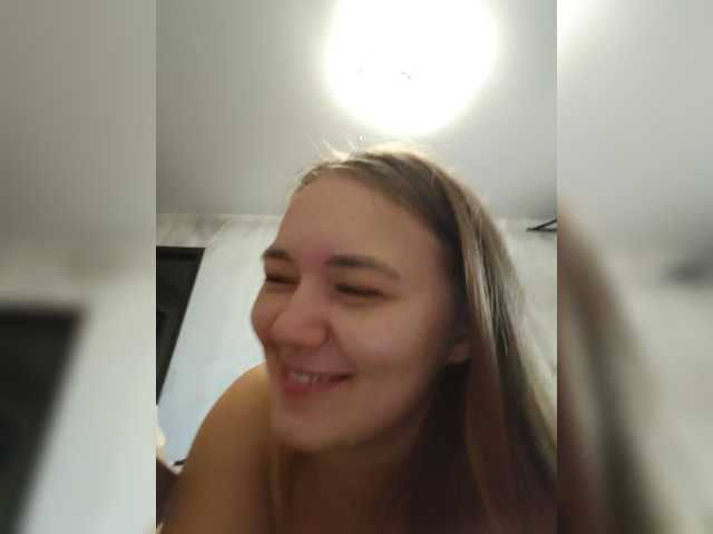 Kisa75 live cam on BongaCams