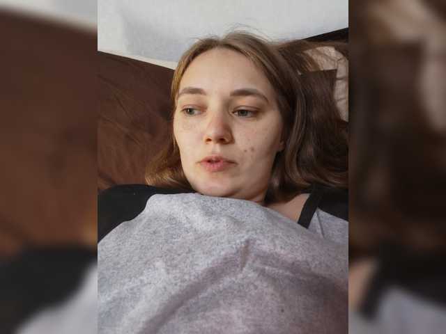 Kisa75 live cam on BongaCams