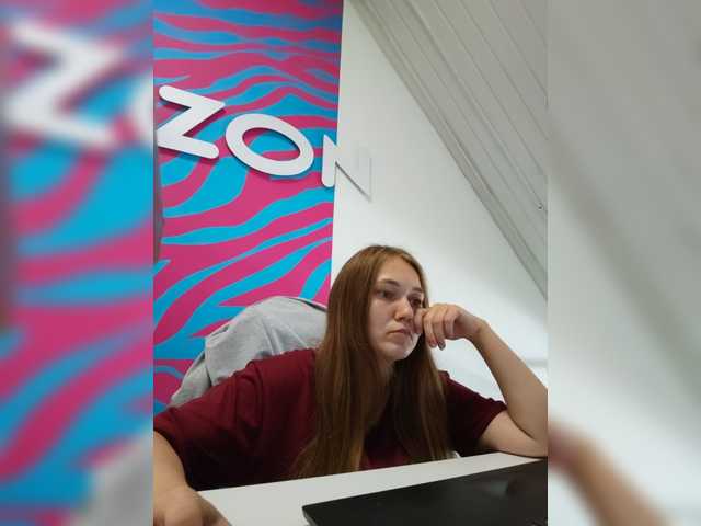 Kisa75 live cam on BongaCams