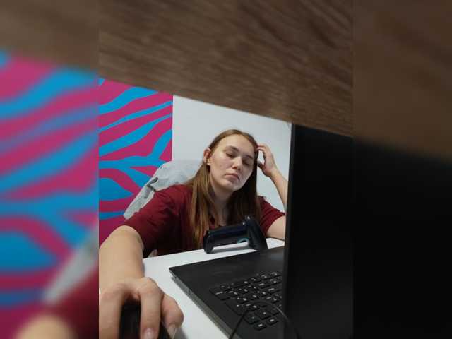 Kisa75 live cam on BongaCams