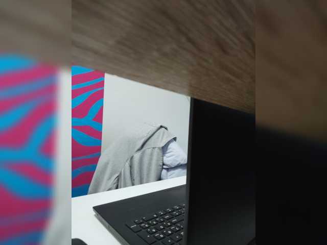Kisa75 live cam on BongaCams