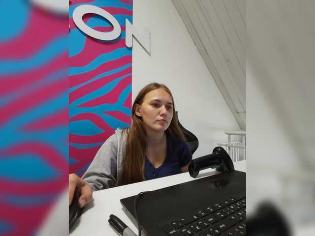 Kisa75 live cam on BongaCams