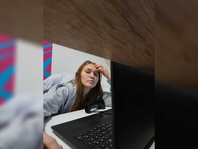 Kisa75 live cam on BongaCams
