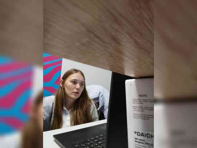 AlisaWyn webcam