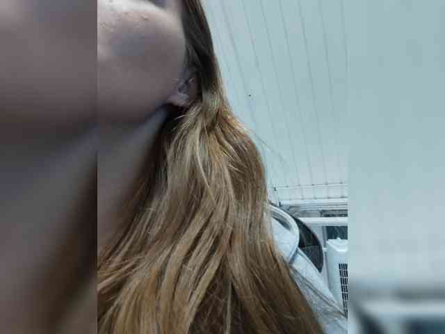 AlisaWyn webcam