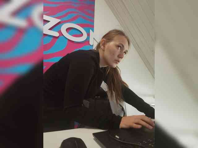 AlisaWyn webcam