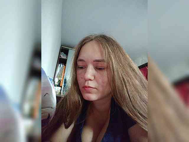 Kisa75 Sex Cam Show