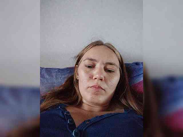 Kisa75 Sex Cam Show