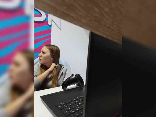 AlisaWyn webcam