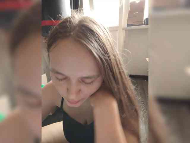 AlisaWyn webcam