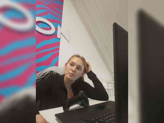 AlisaWyn webcam