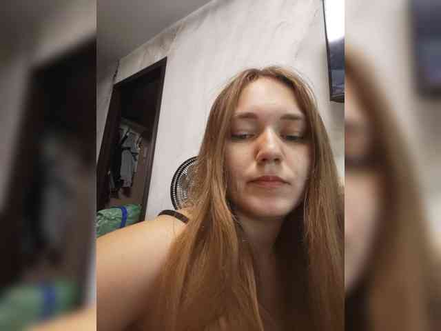 AlisaWyn webcam