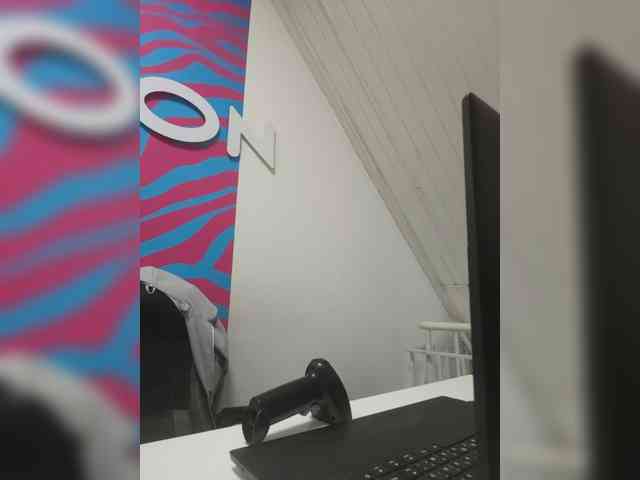AlisaWyn webcam