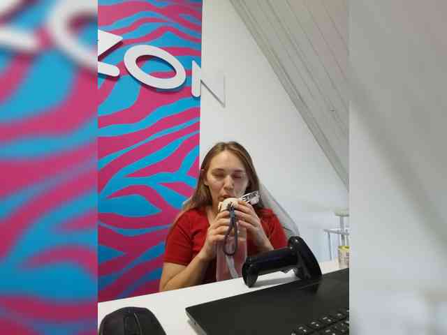 AlisaWyn webcam