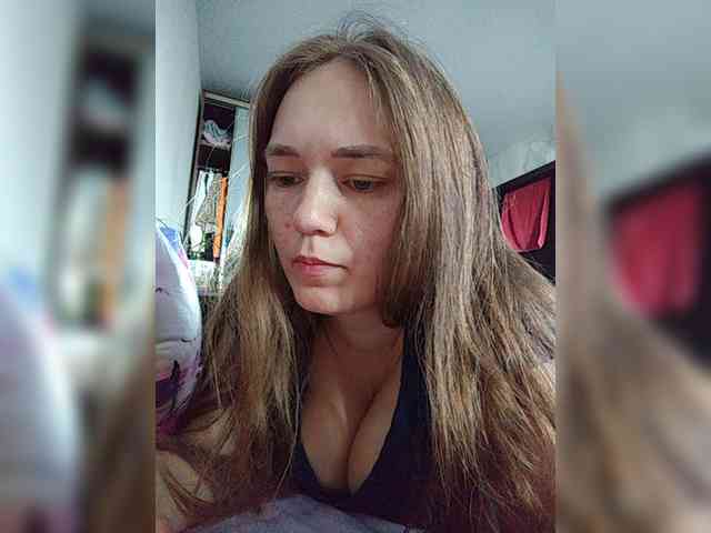 Kisa75 Sex Cam Show