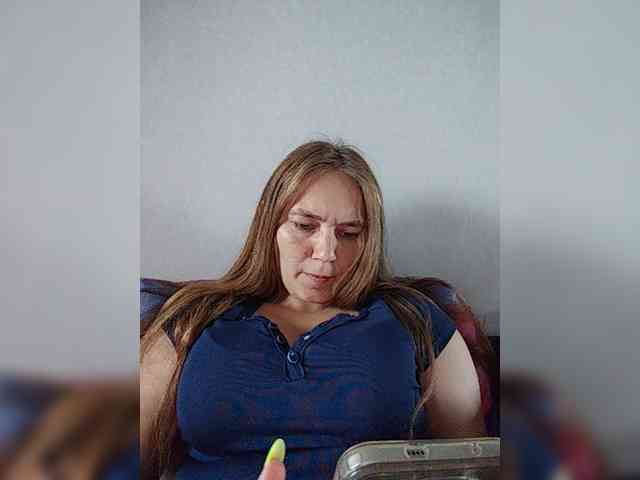 Kisa75 Sex Cam Show