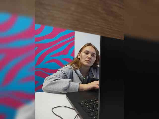AlisaWyn webcam