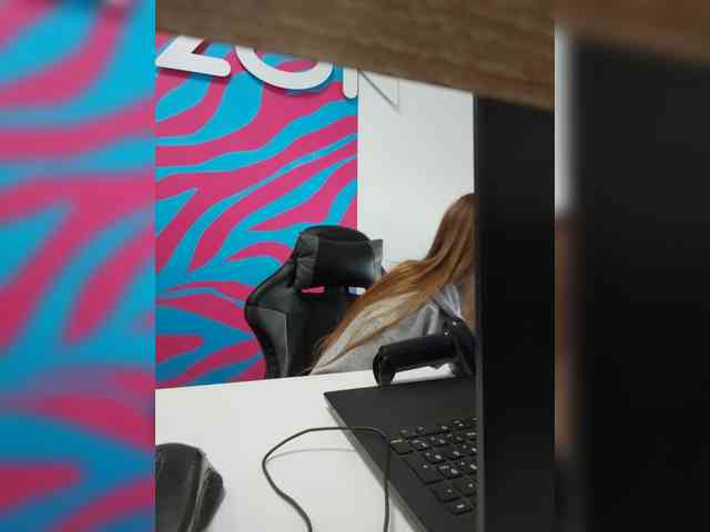 AlisaWyn webcam