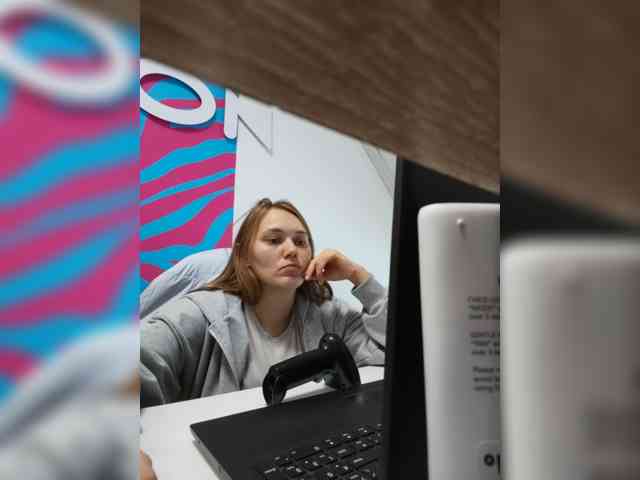 AlisaWyn webcam
