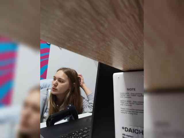 AlisaWyn webcam