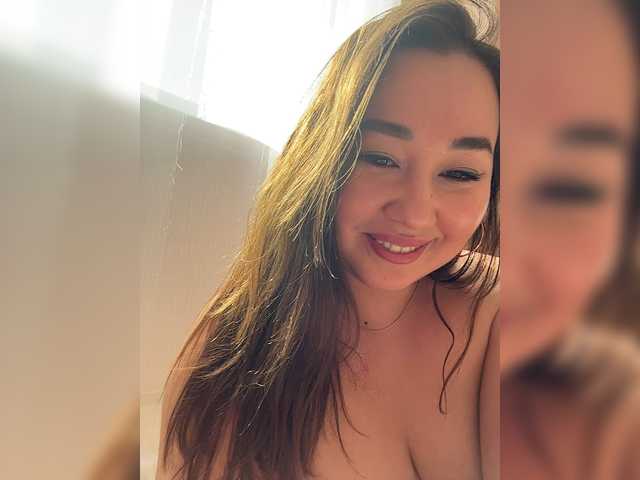 sweetie's BongaCams show and profile