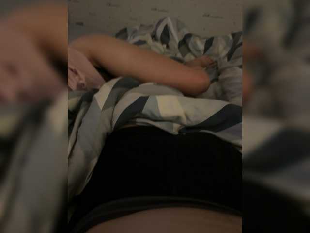 Devochka1010 live cam on BongaCams