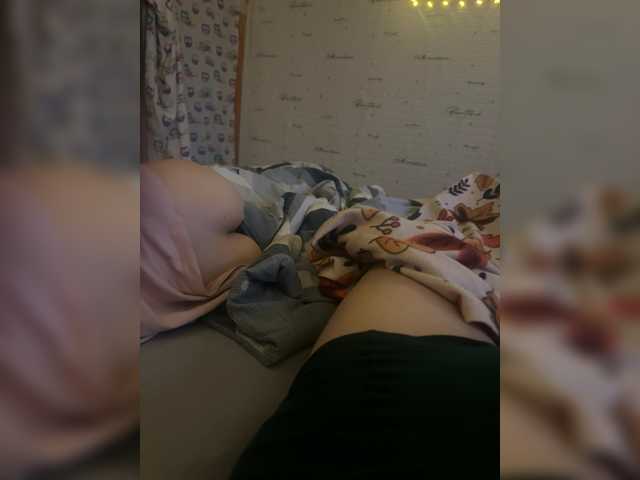 Devochka1010 live cam on BongaCams