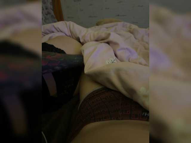 Devochka1010 live cam on BongaCams