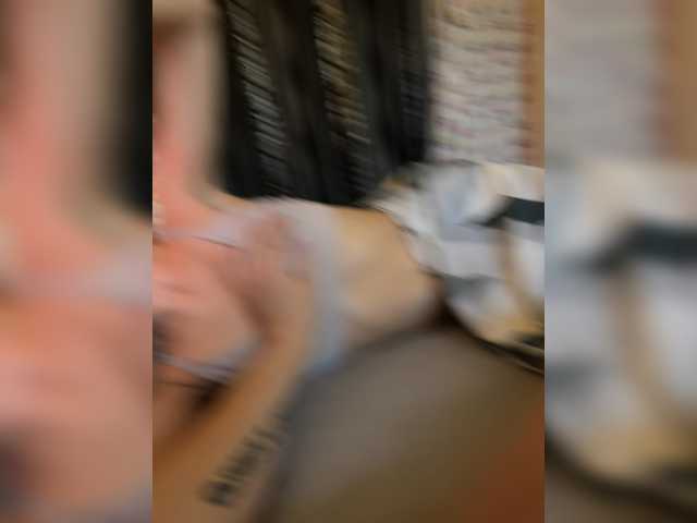 Devochka1010 live cam on BongaCams