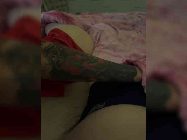 Alex-and-Diana webcam